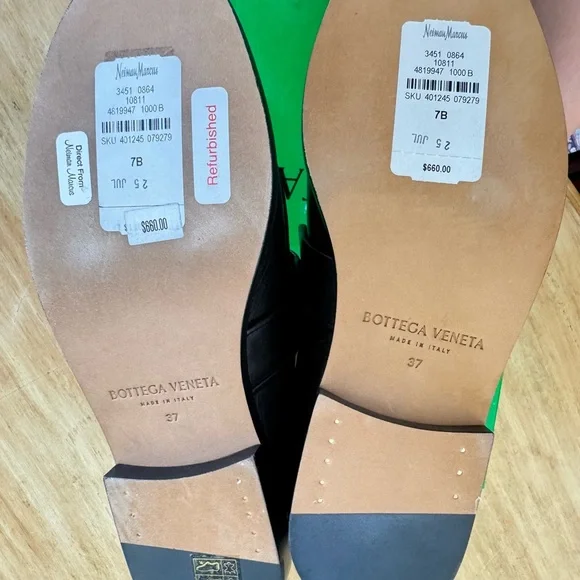 Bottega Veneta BRAND NEW Loafers with Gold Detailing size 37 - Picture 3 of 4